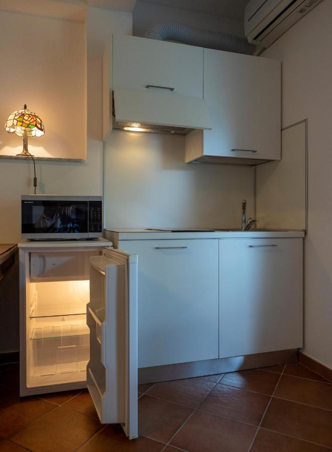 Bed and Breakfast Tra Gli Ulivi Pietra Ligure Exterior foto