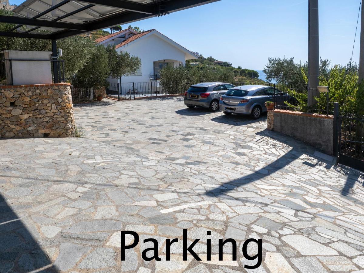 Bed and Breakfast Tra Gli Ulivi Pietra Ligure Exterior foto