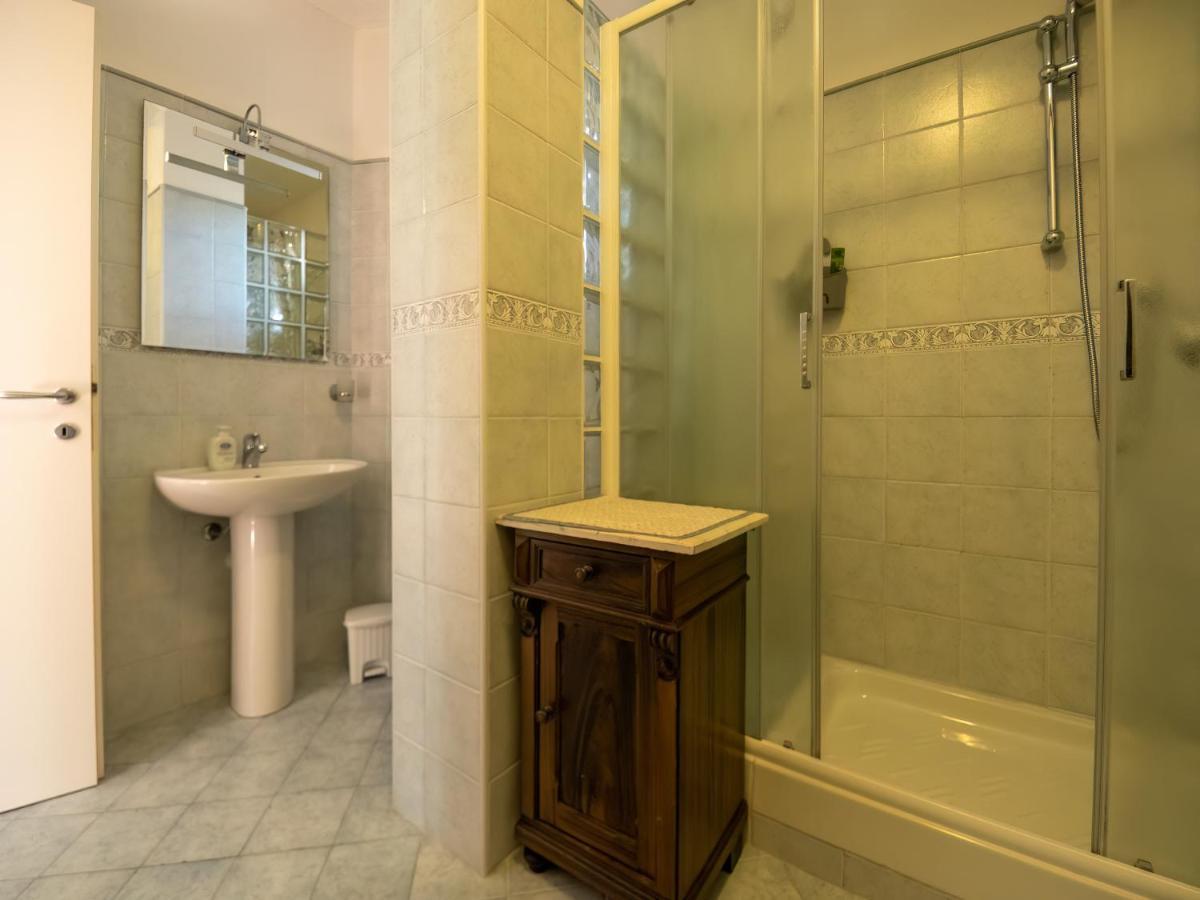 Bed and Breakfast Tra Gli Ulivi Pietra Ligure Exterior foto