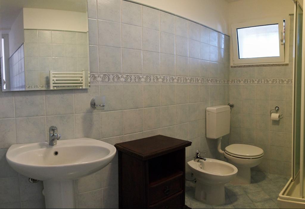 Bed and Breakfast Tra Gli Ulivi Pietra Ligure Habitación foto